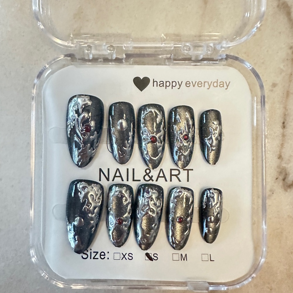 Metallic Silver Press-On Nails